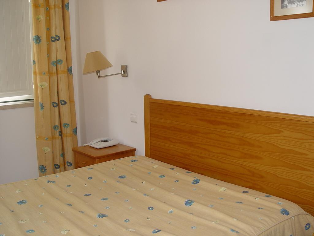 Residencial Popular Peniche Room photo